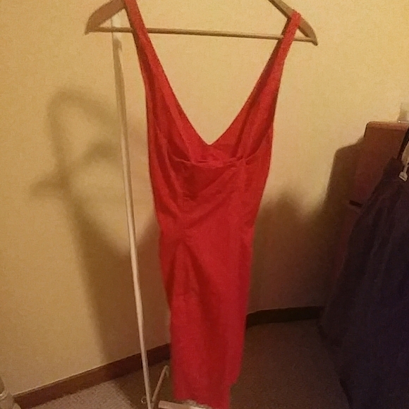 Casual Red Dress - Picture 2 of 4